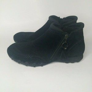 Skechers Relaxed Fit Earthy Chic Suede Ankle Boots
